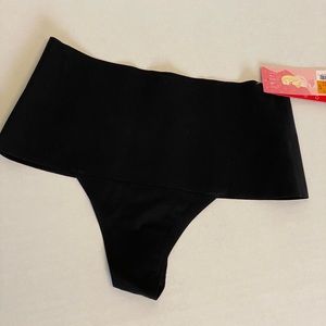 Sara Blakey Spanx thong Sz S/P